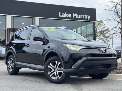 Used 2016 Toyota RAV4 LE image 1