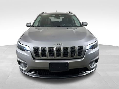 Used 2019 Jeep Cherokee Latitude Plus w/ Comfort/Convenience Group image 9