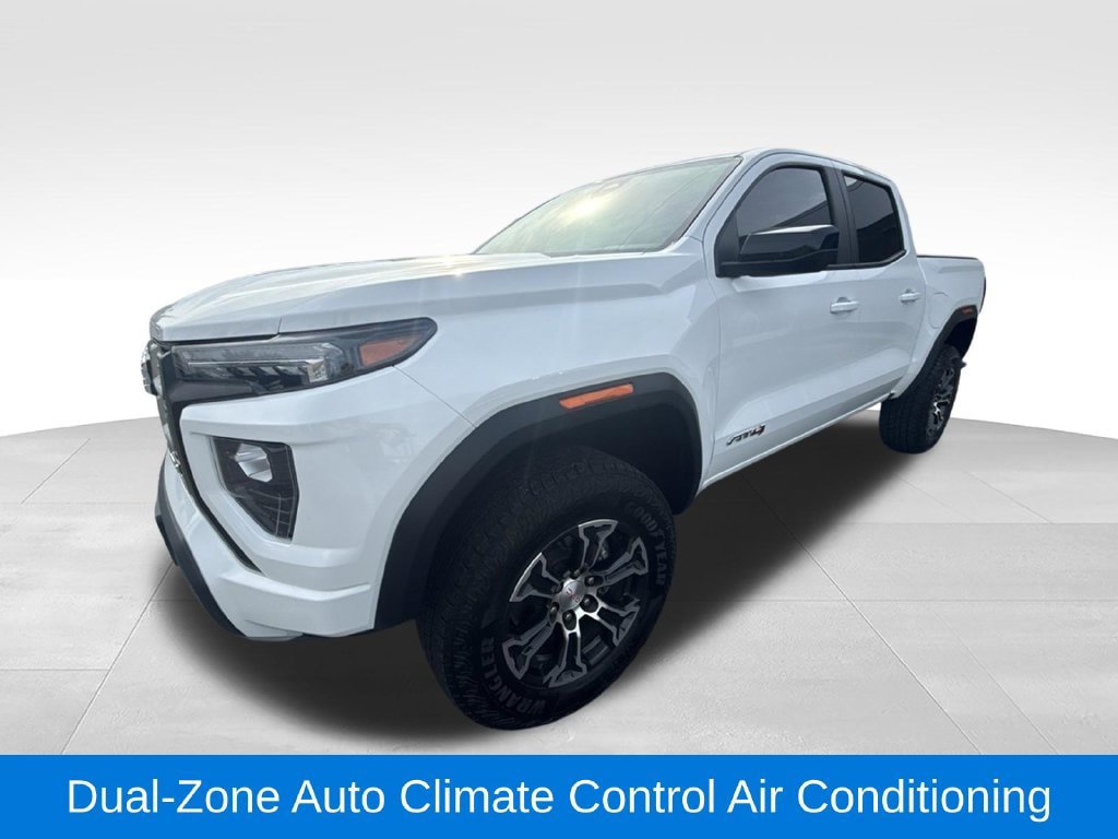 Used 2025 GMC Canyon AT4 AWD/4WD image 5