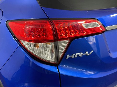 Used 2020 Honda HR-V EX image 36