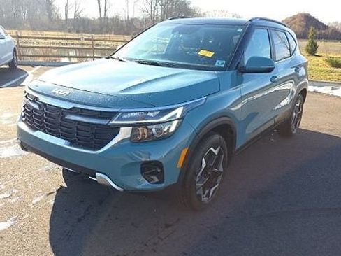 Used 2025 Kia Seltos EX w/ EX Sunroof Package image 1