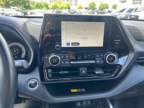 Certified 2025 Toyota Highlander XSE AWD/4WD image 20