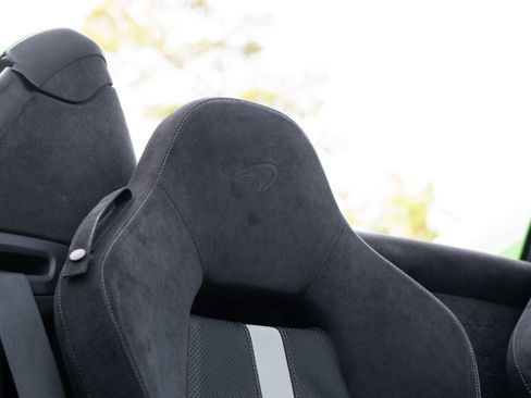 Used 2018 McLaren 570S image 8