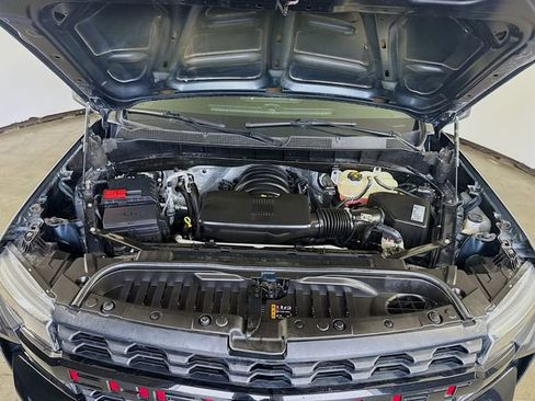 Used 2021 Chevrolet Silverado 1500 Custom Trail Boss AWD/4WD image 31