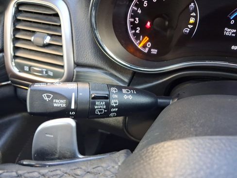 Used 2019 Jeep Grand Cherokee Limited X image 23