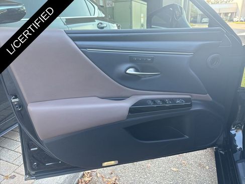 Used 2022 Lexus ES 350 w/ Premium Package image 13