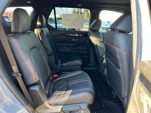 New 2025 Honda Pilot TrailSport image 10