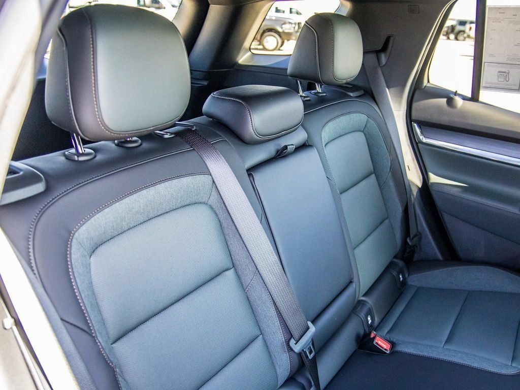 New 2026 GMC Terrain AT4 w/ Technology Package II AWD/4WD image 39
