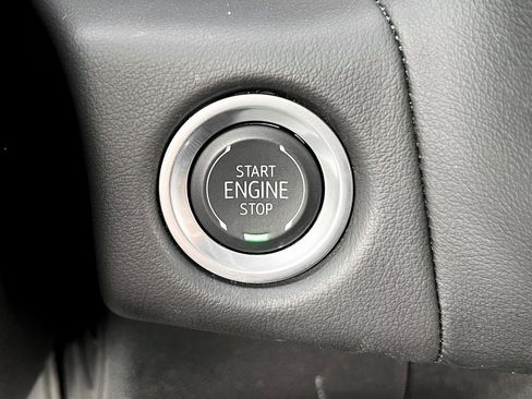 Used 2024 Chevrolet Suburban RST image 7