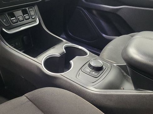Used 2021 GMC Terrain SLE FWD image 26