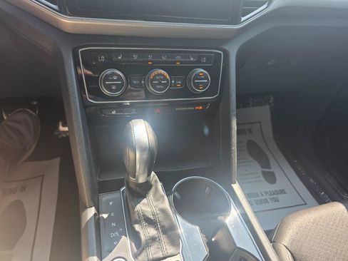 Used 2019 Volkswagen Atlas SEL R-Line FWD image 21
