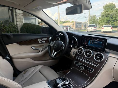 Used 2019 Mercedes-Benz C 300 4MATIC Sedan image 23