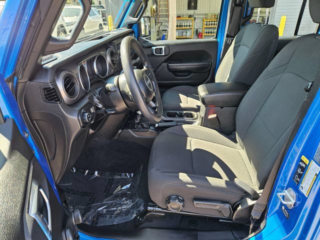 Used 2023 Jeep Gladiator Sport w/ Trailer Tow Package AWD/4WD image 21