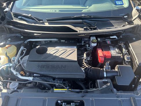 Used 2025 Nissan Rogue SV FWD image 34
