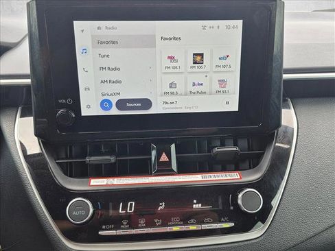 Used 2025 Toyota Corolla LE image 28