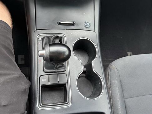 Used 2018 Kia Sorento L image 30