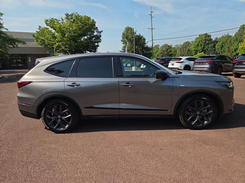 Used 2022 Acura MDX A-Spec AWD/4WD image 2