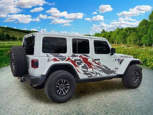 Used 2022 Jeep Wrangler Unlimited Rubicon w/ LED Lighting Group AWD/4WD image 6