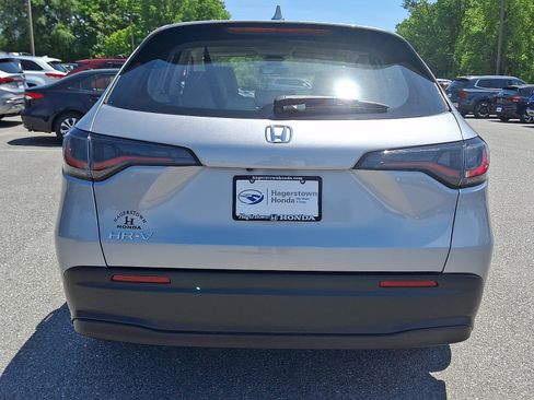 Used 2025 Honda HR-V LX image 5