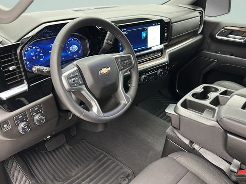 Used 2024 Chevrolet Silverado 1500 LT AWD/4WD image 14