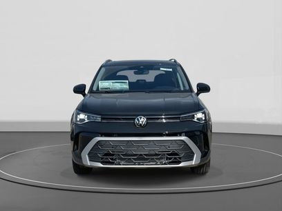 New 2025 Volkswagen Taos SE