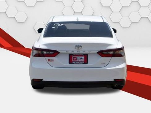 Used 2024 Toyota Camry LE FWD image 4