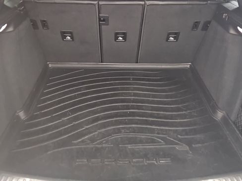 Used 2017 Porsche Macan S image 36