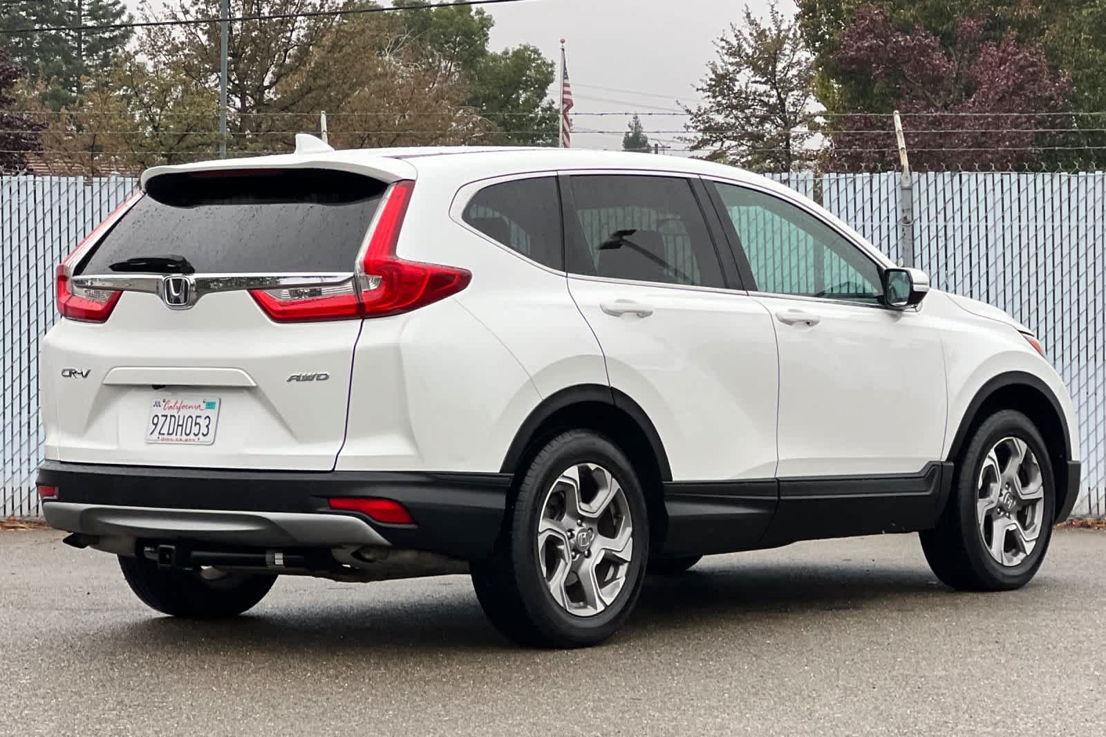 Used 2019 Honda CR-V EX image 3