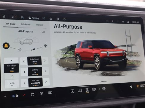 Used 2023 Rivian R1S Launch Edition image 20