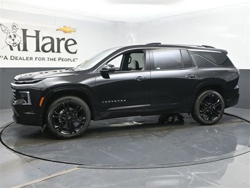 New 2025 Chevrolet Traverse High Country w/ LPO, Floor Liner Package image 11