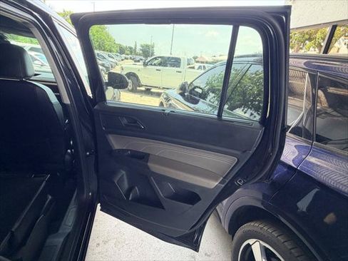 Used 2022 Volkswagen Atlas SE w/ Panoramic Sunroof Package FWD image 17