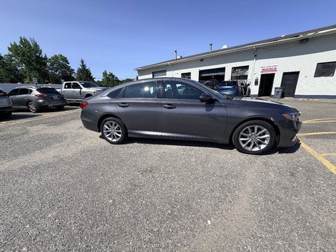 Used 2022 Honda Accord LX image 11