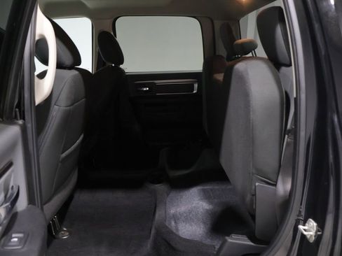 Used 2023 RAM 1500 Classic SLT AWD/4WD image 16