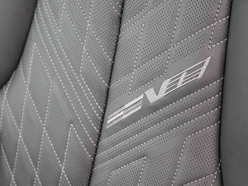 New 2026 Cadillac Lyriq V image 28