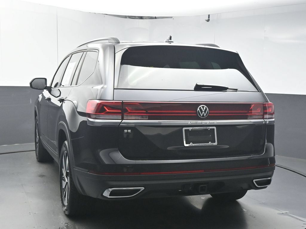 Used 2026 Volkswagen Atlas SE FWD image 6