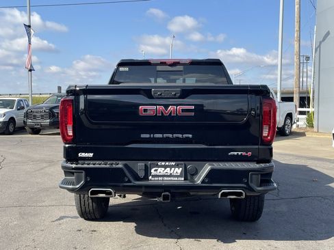 Used 2024 GMC Sierra 1500 AT4 w/ Technology Package image 6