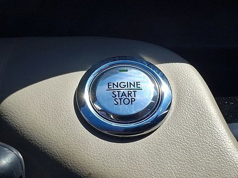 Used 2020 Lincoln Aviator Reserve w/ Equipment Group 202A image 24