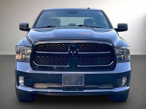 Used 2018 RAM 1500 Express w/ Black Ram 1500 Express Group AWD/4WD image 2