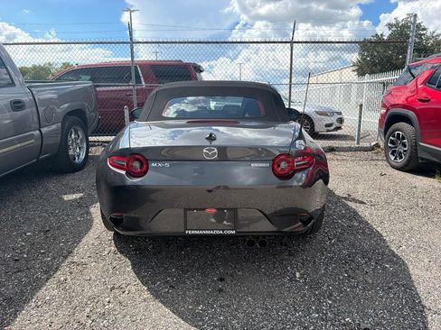 Used 2025 MAZDA MX-5 Miata Grand Touring RWD image 8