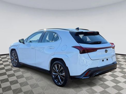 Used 2023 Lexus UX 250h F Sport image 4
