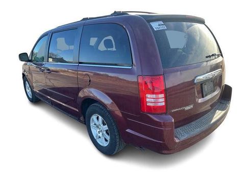 Used 2008 Chrysler Town & Country Touring w/ Family Value Group image 3