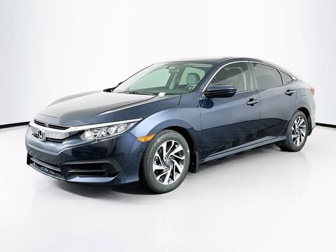 Used 2017 Honda Civic EX image 3
