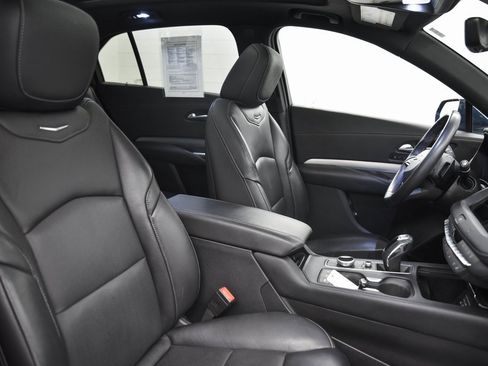 Used 2019 Cadillac XT4 Premium Luxury image 15