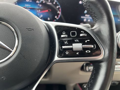 Used 2023 Mercedes-Benz GLA 250 4MATIC image 20