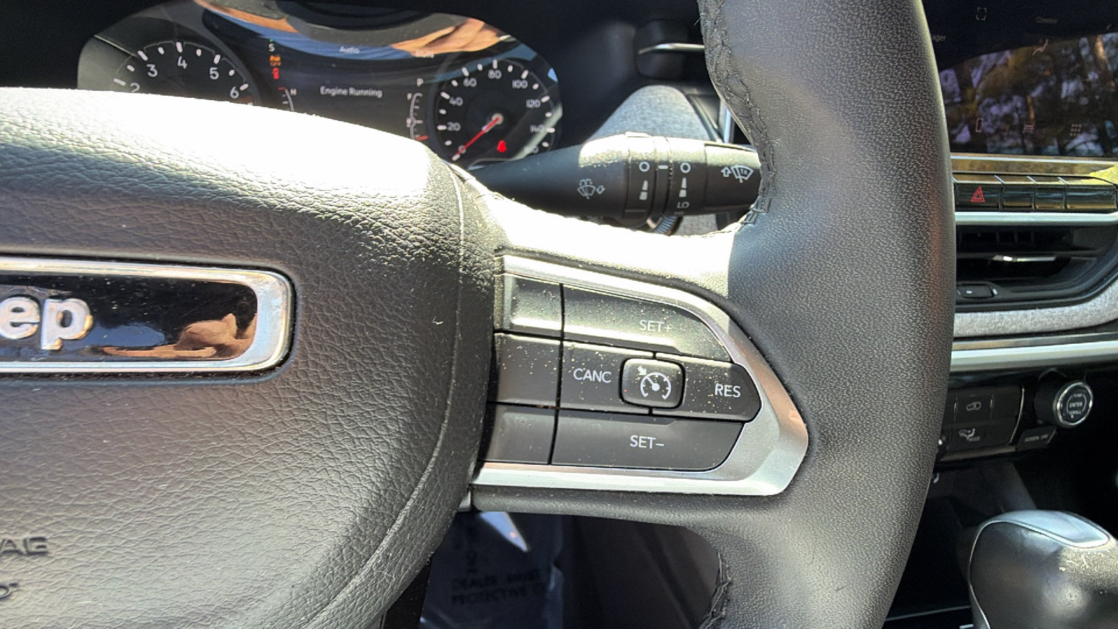 Used 2024 Jeep Compass Latitude AWD/4WD image 27
