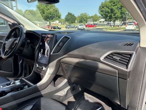 Used 2022 Ford Edge SEL w/ Convenience Package AWD/4WD image 22