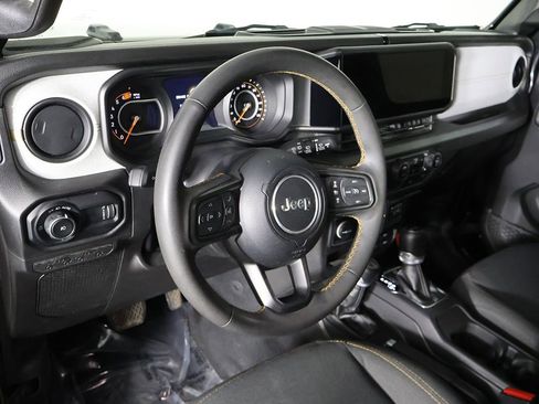 Used 2024 Jeep Wrangler Unlimited Sport AWD/4WD image 23