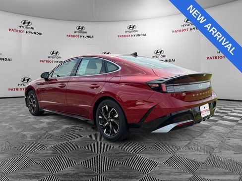 Certified 2025 Hyundai Sonata SEL FWD image 5