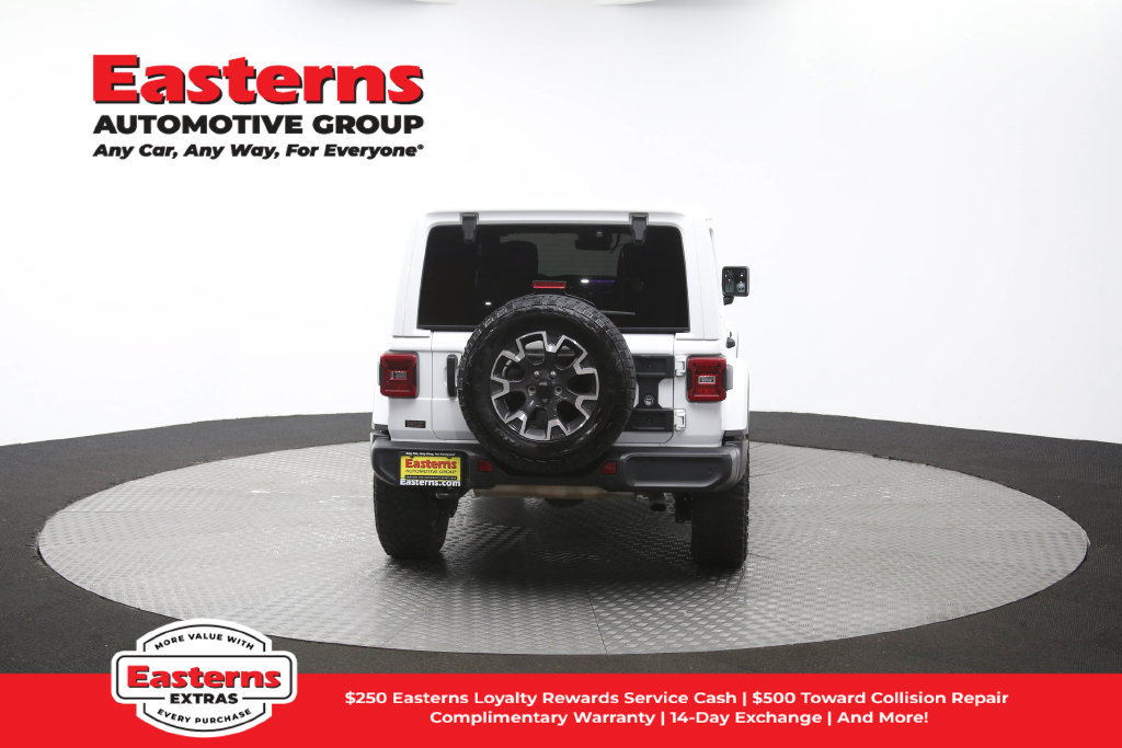 Used 2024 Jeep Wrangler Unlimited Sahara w/ Dual Top Group AWD/4WD image 37