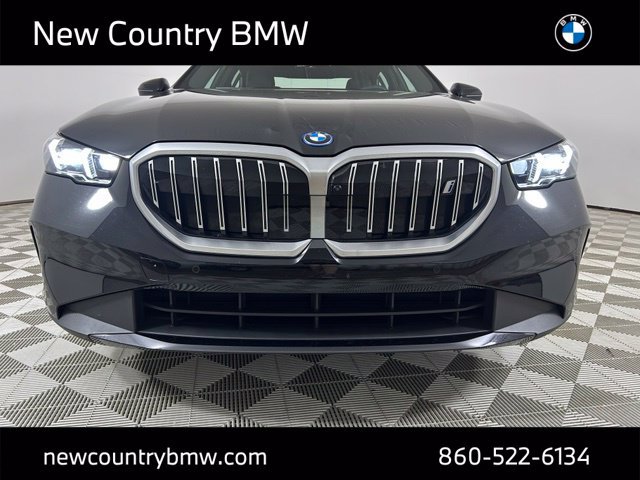 Certified 2024 BMW i5 eDrive40i w/ Premium Package RWD image 27